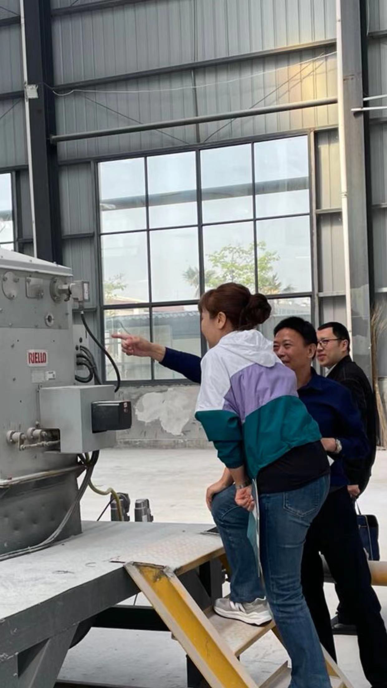 1651378083858163.jpg 1651378083858163.jpg